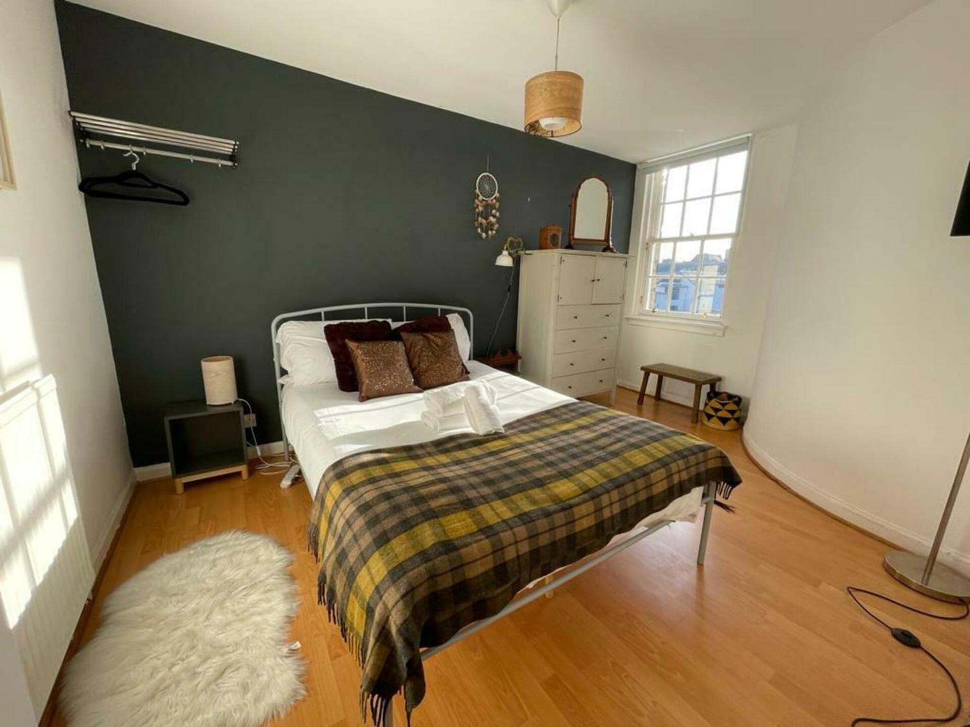 Charming 3 Bedroom Apartment In The Heart Of Vibrant Old Town Edimburgo Exterior foto